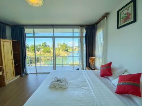 Hotel Monterey Park Resort