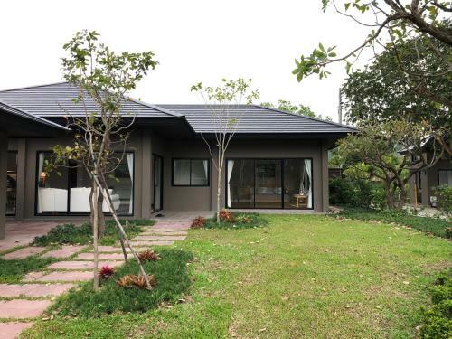 Hotel At Green Gallery