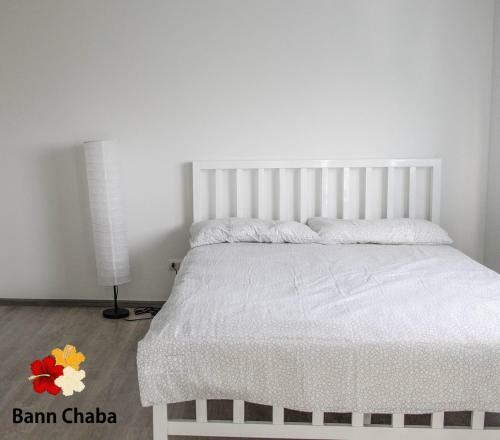 Apartamento Bann Chaba Hostel