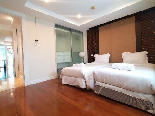 Spacious Apartment With Ocean View In Panwa