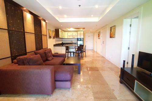 Spacious Apartment With Ocean View In Panwa