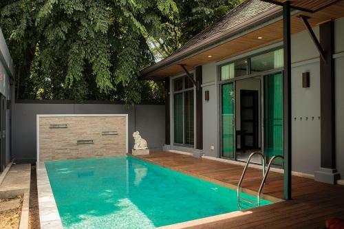 Lucky Villa