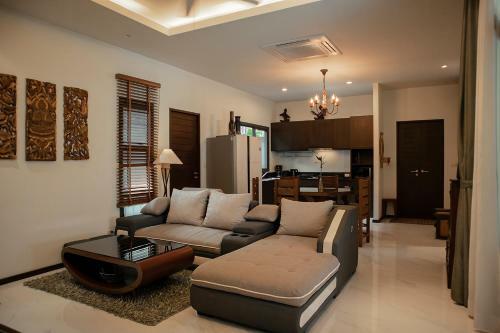 Lucky Villa