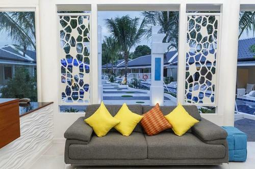 Hotel Blu Boat Pool Access Resort