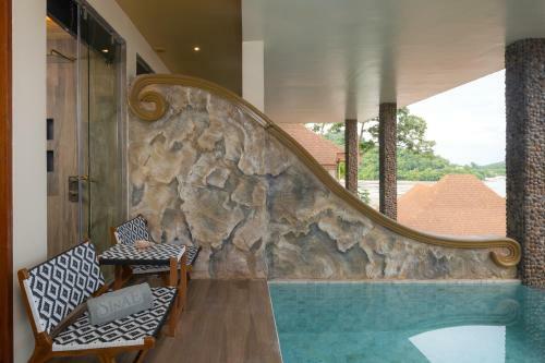 Hotel Sinae Phuket - Sha Extra Plus