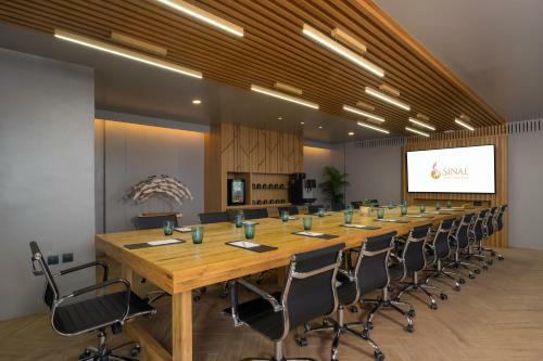 Hotel Sinae Phuket - Sha Extra Plus