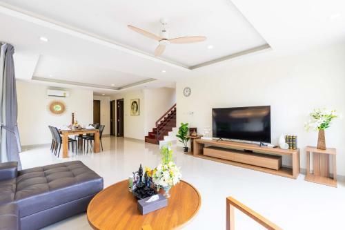 Laguna Park 5br Modern Pool Villas - Bangtao Beach