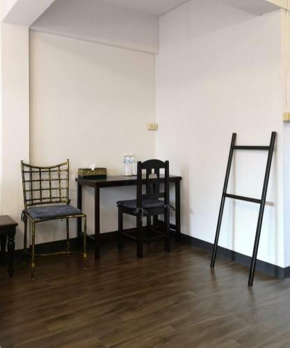 Roongthoeng Heritage Hotel