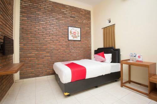 Hotel Oyo 952 Annisa Syariah Residence