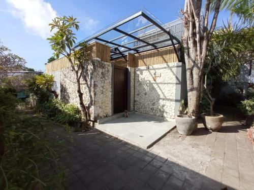 Nueve Springleaf Villa