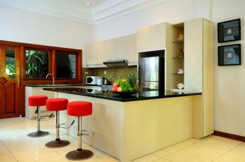 Villa Mimpi - Legian Beach