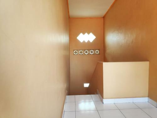 Hotel Oyo 91112 Tara Kost