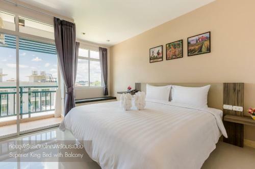 Evergreen Suite Hotel