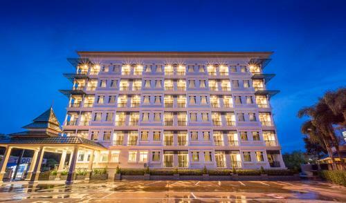 Evergreen Suite Hotel