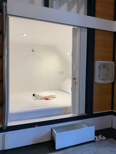 Hotel Sleepbox Hostel Suratthani