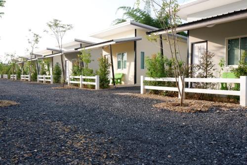 Hotel Nopparat Resort -???????-