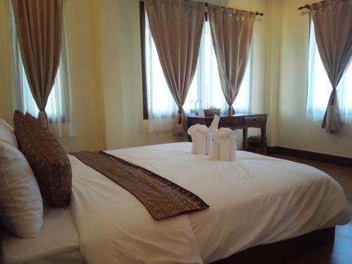 Hostal Baan Bussaba Hotel