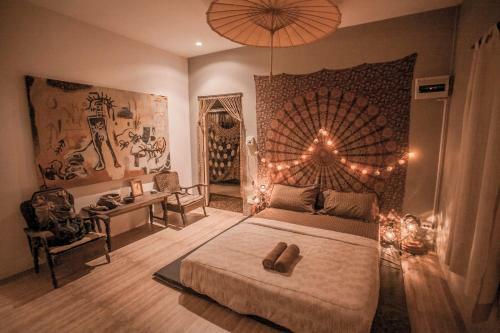 Hostal Happy Yogi Huts
