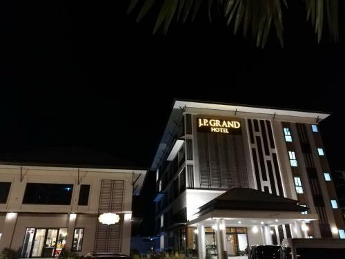 J.p.grand Hotel