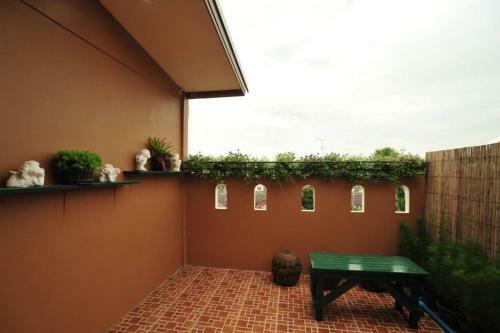 Bed & Breakfast Kireeya Villa