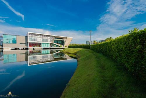 Phuket Fortune Airport Hotel (by Royal Lee The Terminal Phuket)
