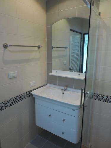 Apartamento Pak Dee At Naithon