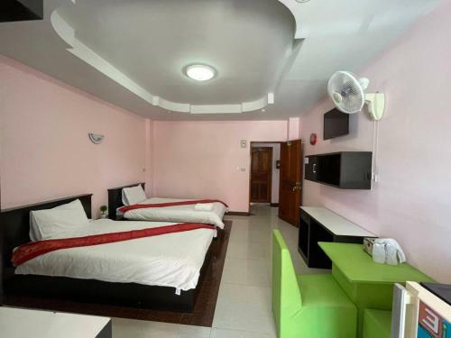 Hotel Oyo 75399 Choktipparat Place