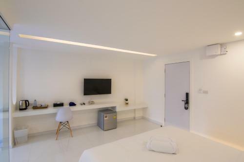 Thewhitehotel By Charoensri - Sha Extra Plus