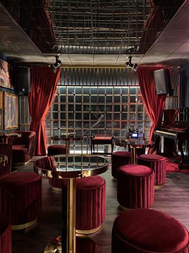 Dream Factory Hotel