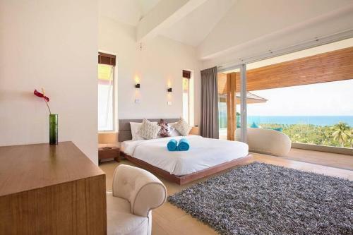 6 Bedroom Luxury Villa Moon
