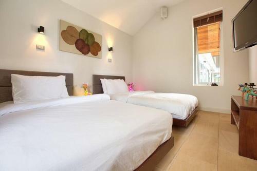 6 Bedroom Luxury Villa Moon