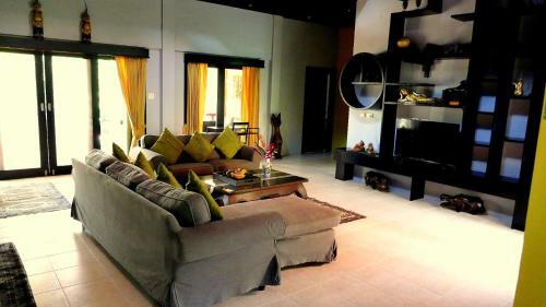 Royal Living Koh Samui - Villa 3 - With Jacuzzi On Terrace