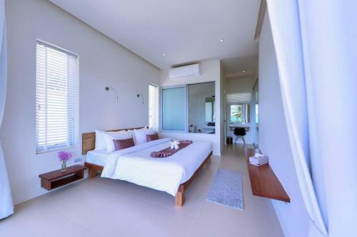 3 Bedroom Luxury Sea View Villa Zoe