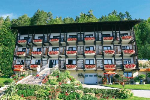 Hostal Hotel Garni Fr�hst�ckspension Neff