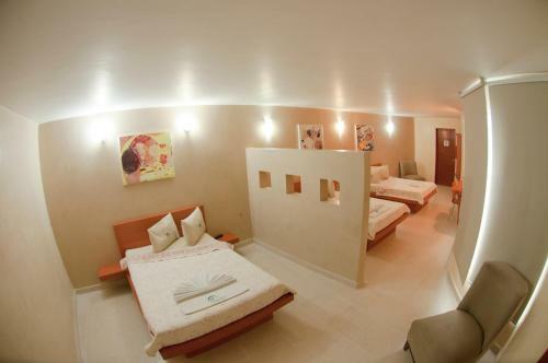 Auto-hotel Mediterr�neo