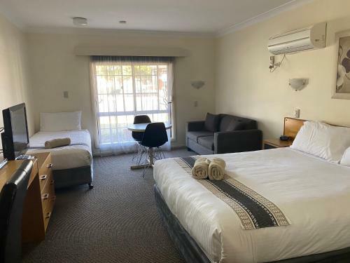 Hotel All Settlers Motor Inn Parkes