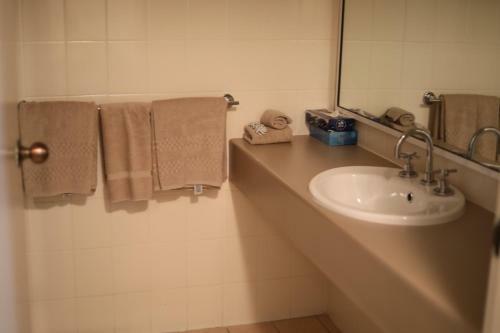 Hotel All Settlers Motor Inn Parkes