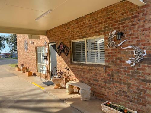 Hotel All Settlers Motor Inn Parkes