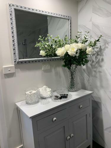 Bed & Breakfast Camelot Country Stay In Orange