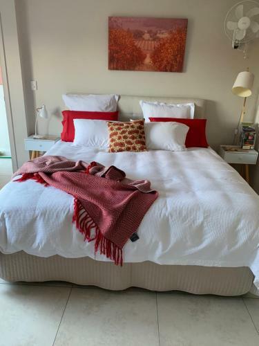 Bed & Breakfast Camelot Country Stay In Orange
