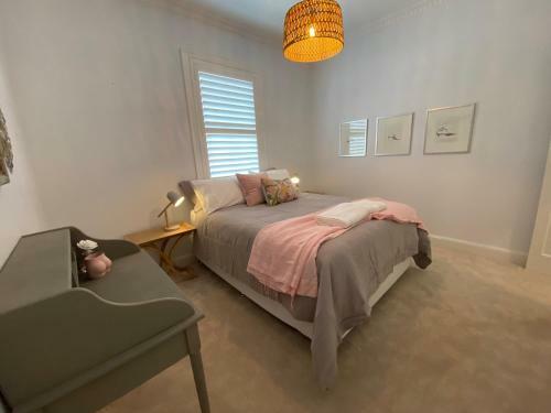 Stylish Comfort & Centrally Located!
