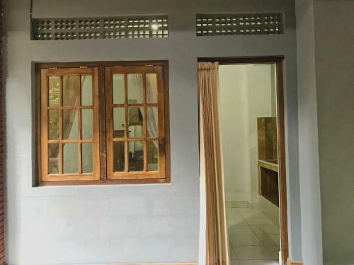 Lodge Pondok Legon House