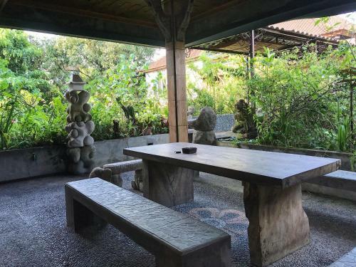 Lodge Pondok Legon House
