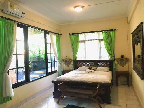 Lodge Pondok Legon House