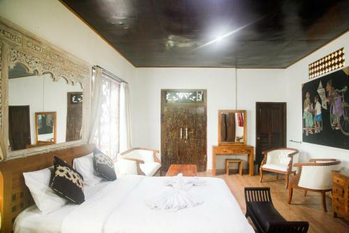 Lodge Pondok Legon House