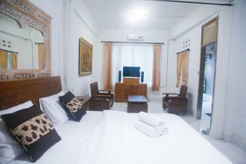 Lodge Pondok Legon House
