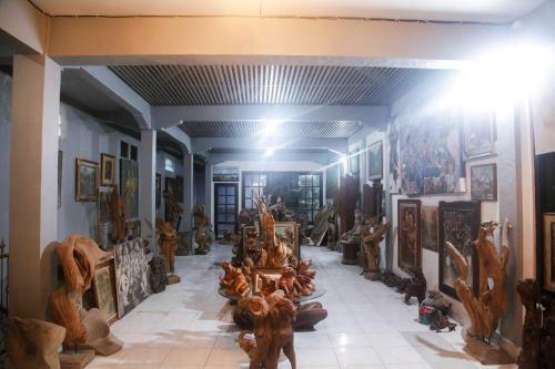 Lodge Pondok Legon House