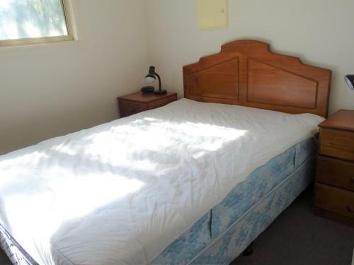 Moonta Bay Cabins - Cabin 4