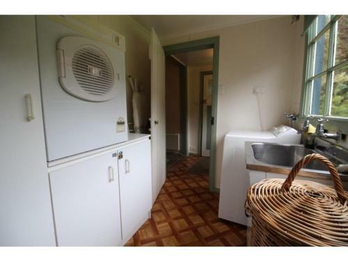 Benvenuti, To Comstock Cottage