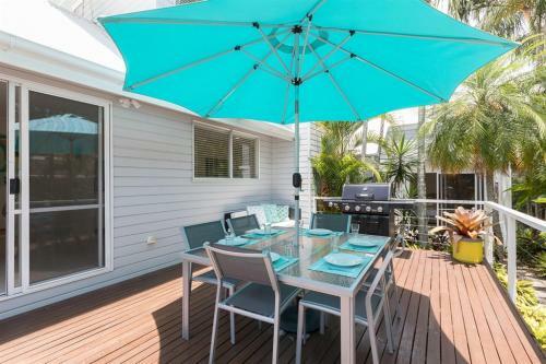 Peaceful Holiday Living, Noosa Heads